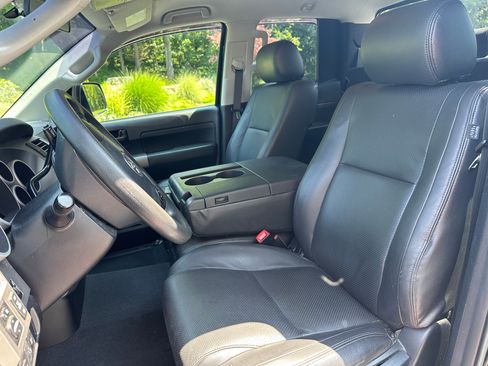 Used 2013 Toyota Tundra 4x4 Double Cab w/ Tow Pkg image 23