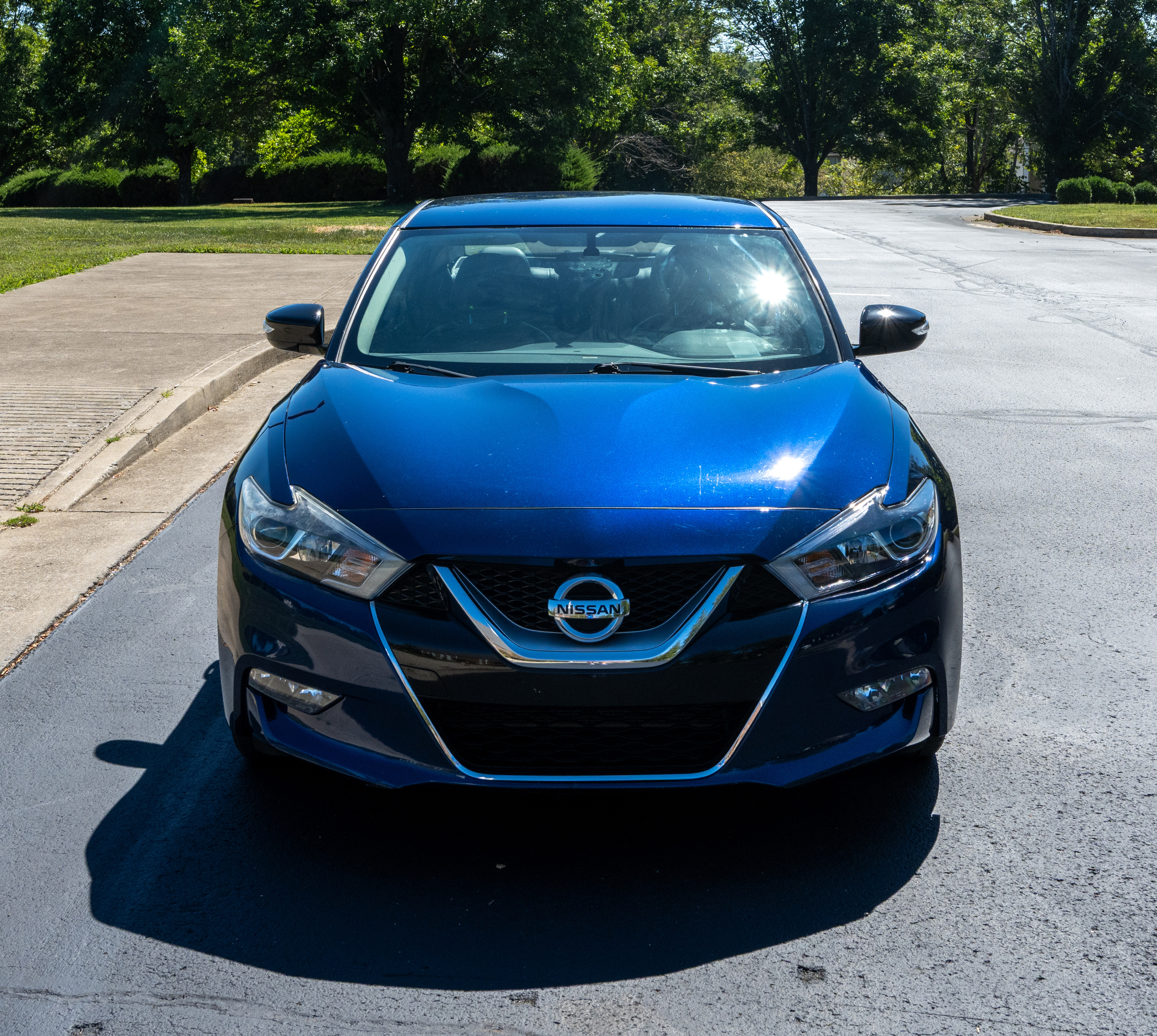 Used 2016 Nissan Maxima SR FWD image 1