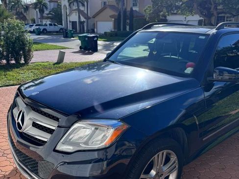 Used 2015 Mercedes-Benz GLK 350 2WD image 4