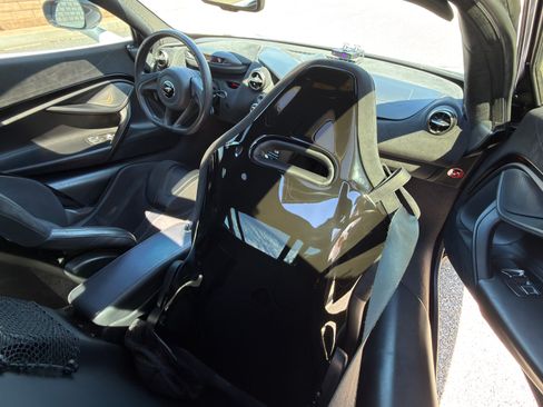 Used 2020 McLaren 720S Coupe 2D image 10