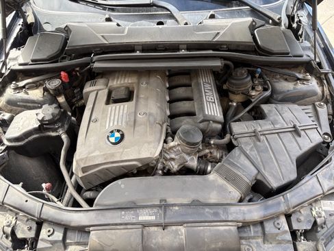 Used 2006 BMW 325xi Sedan image 10