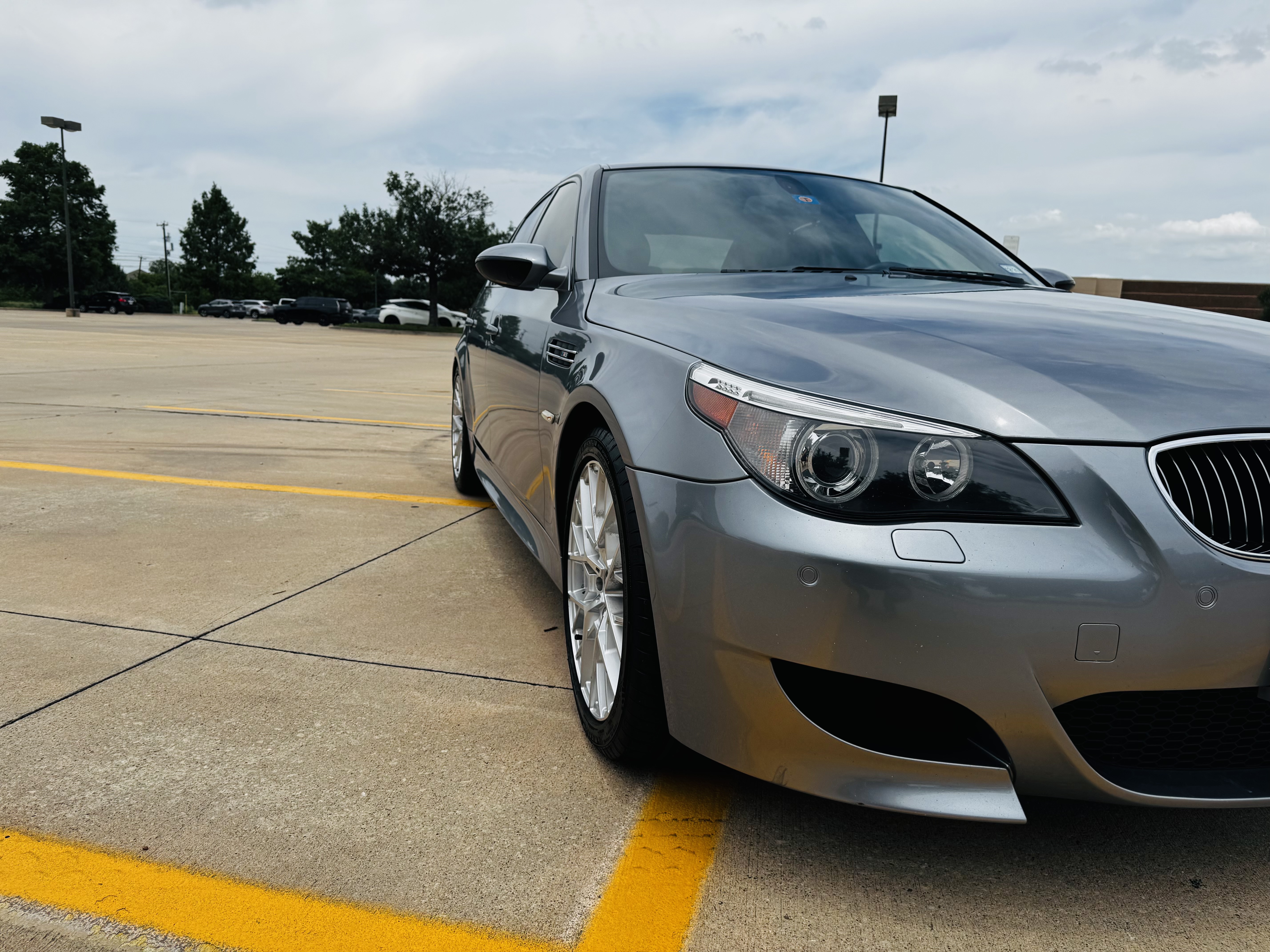 Used 2006 BMW M5 RWD image 2