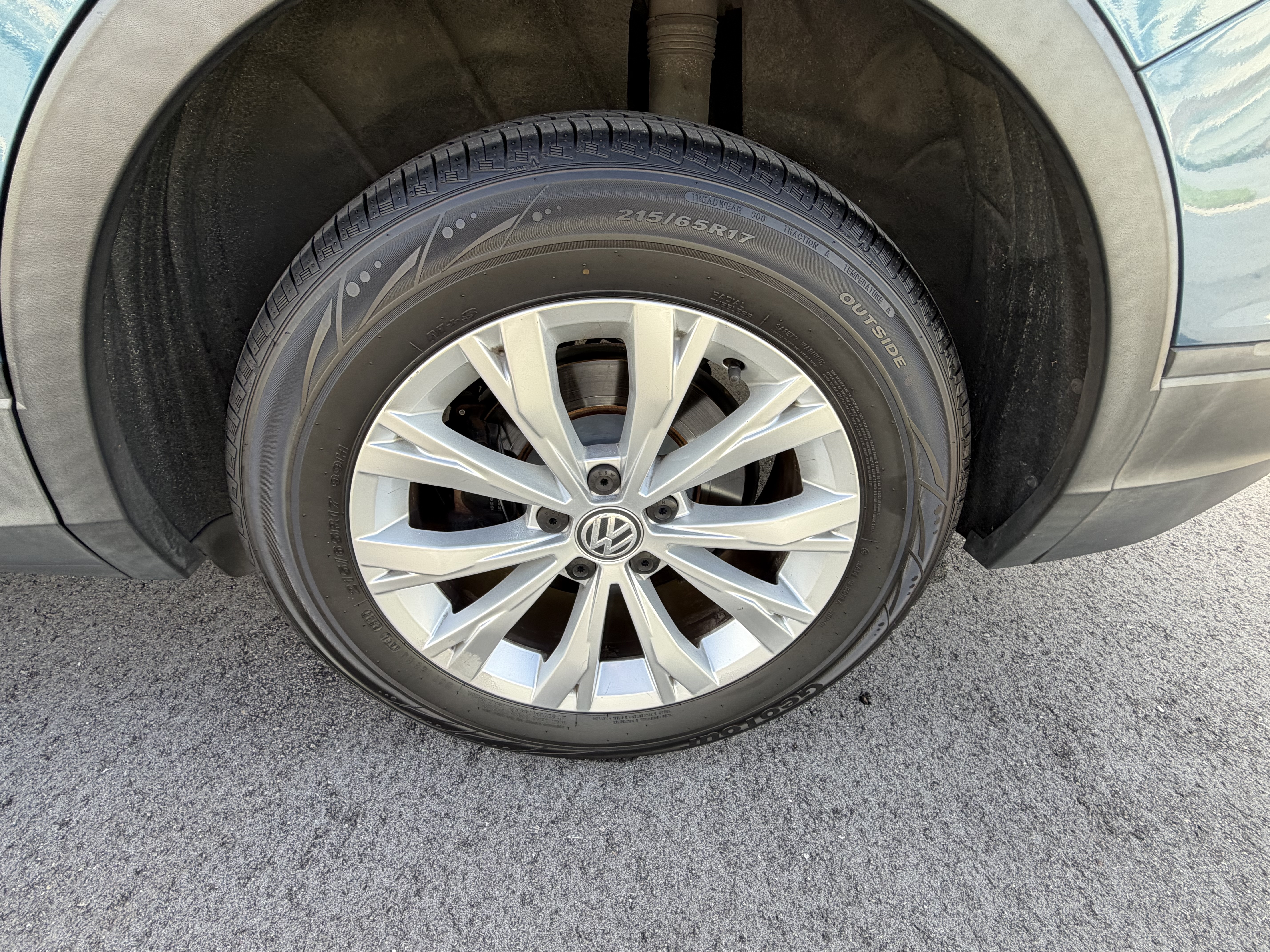 Used 2018 Volkswagen Tiguan S FWD image 21