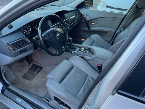 Used 2005 BMW 530i Sedan image 8