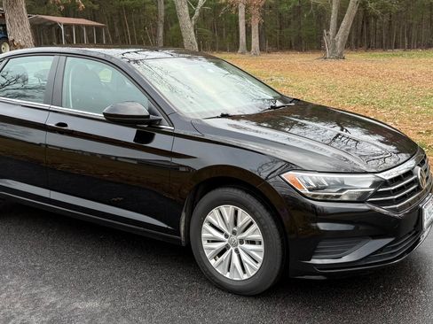 Used 2020 Volkswagen Jetta S image 9