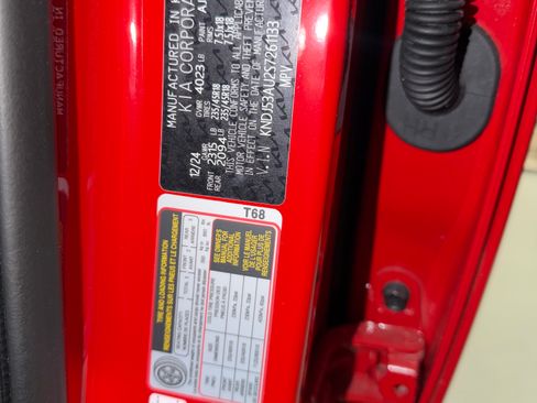 Used 2025 Kia Soul GT-Line w/ GT-Line Technology Package FWD image 26
