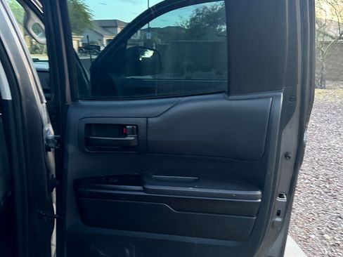 Used 2014 Toyota Tundra SR image 20