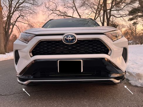 Used 2021 Toyota RAV4 SE w/ Weather & Moonroof Package image 22