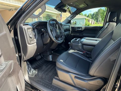 Used 2024 Chevrolet Silverado 1500 W/T RWD image 10