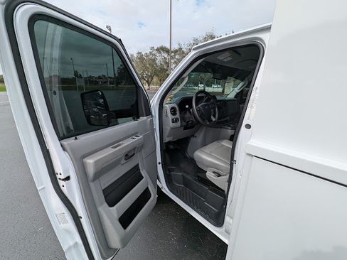 Used 2024 Ford E-350 and Econoline 350 Super Duty w/ Power Windows & Locks Group RWD image 10