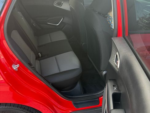 Used 2021 Kia Soul LX FWD image 6