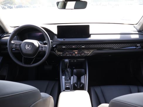 Used 2025 Honda Accord EX-L image 15