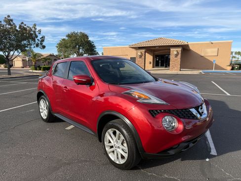 Used 2016 Nissan Juke SL image 4