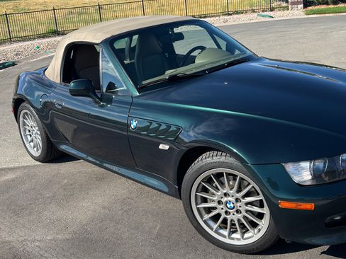 Used 2001 BMW Z3 3.0i RWD image 15