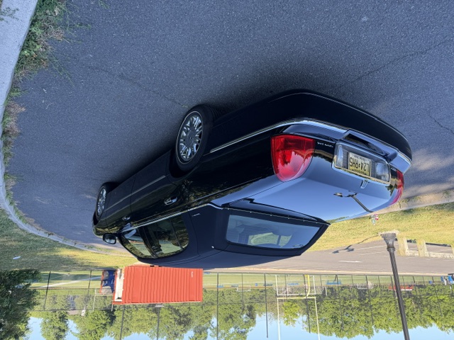 Used 2006 Lincoln Town Car Signature L RWD image 5