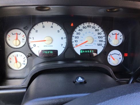 Used 2005 Dodge Ram 1500 Truck SLT w/ Quad Cab Big Horn Value Group image 11