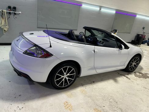 Used 2011 Mitsubishi Eclipse GS image 5