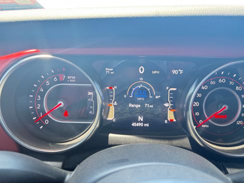 Used 2021 Jeep Wrangler Unlimited Rubicon w/ LED Lighting Group AWD/4WD image 15