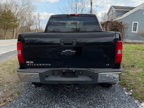 Used 2008 Chevrolet Silverado 1500 LT w/ Suspension Package, Off-Road image 9