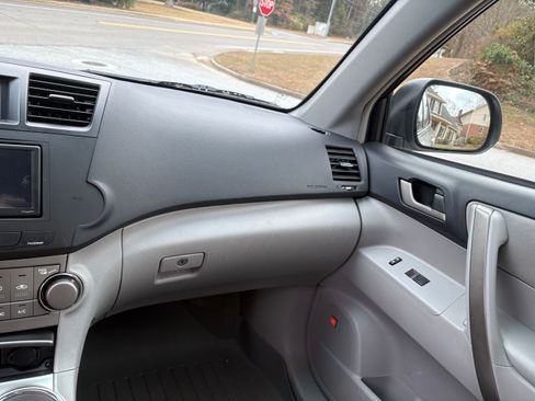 Used 2008 Toyota Highlander Sport image 9