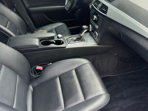 Used 2014 Mercedes-Benz C 250 Sedan image 8