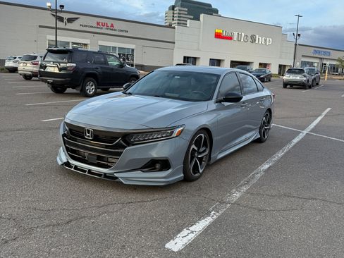 Used 2022 Honda Accord Sport image 2