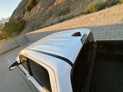 Used 2021 Toyota Tacoma TRD Off-Road w/ Technology Package image 10