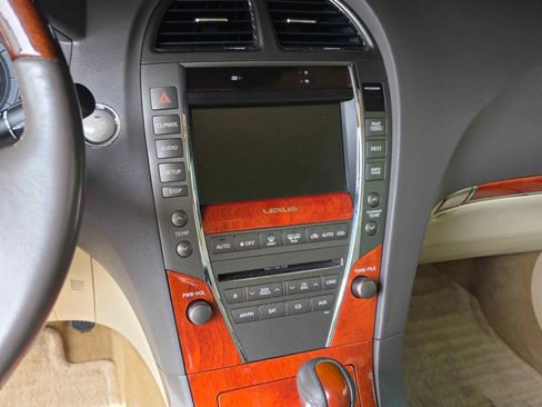 Used 2011 Lexus ES 350 FWD image 9