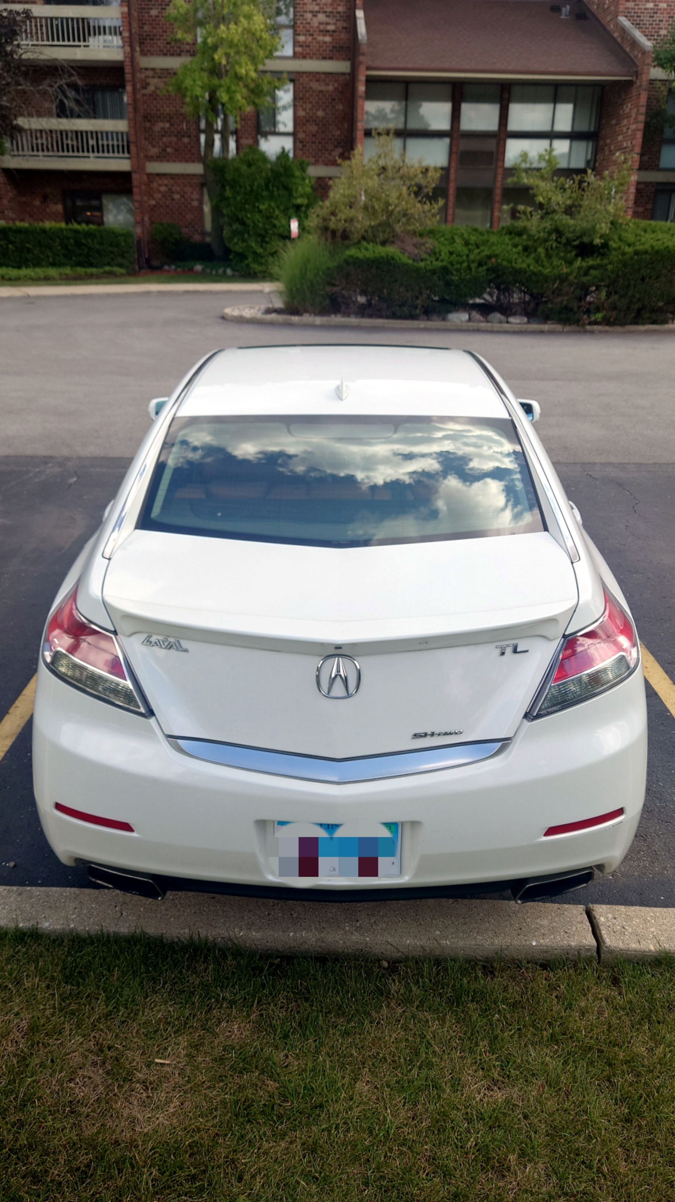Used 2013 Acura TL SH-AWD image 2