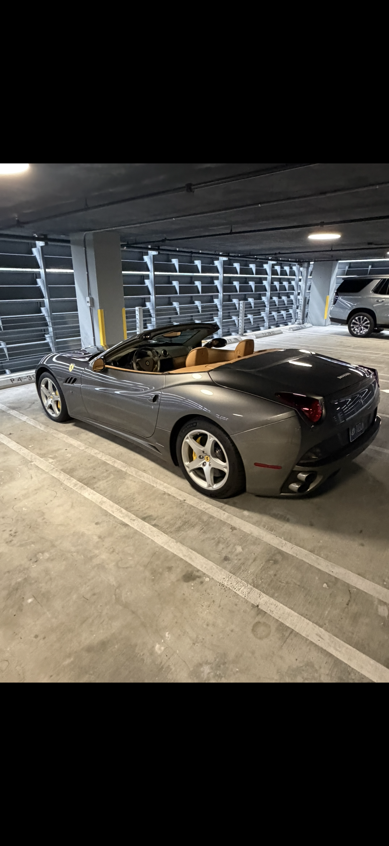 Used 2012 Ferrari California RWD image 5