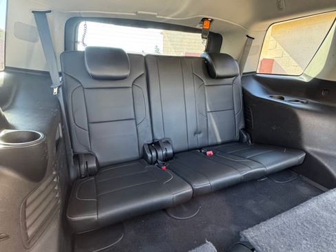 Used 2018 Chevrolet Tahoe LT image 13