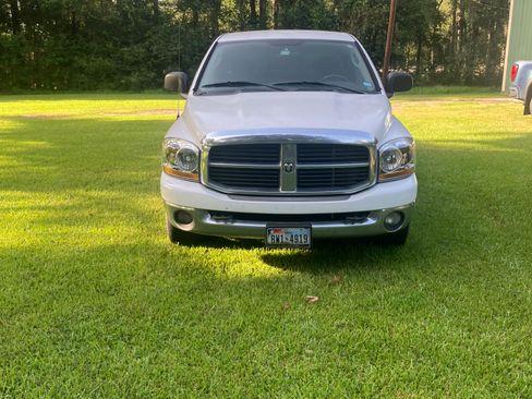 Used 2006 Dodge Ram 2500 Truck SLT RWD image 5