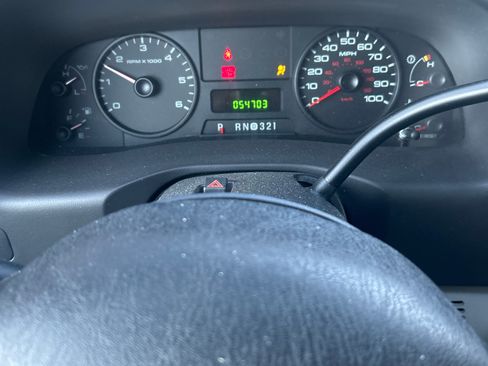 Used 2005 Ford F250 XLT image 10