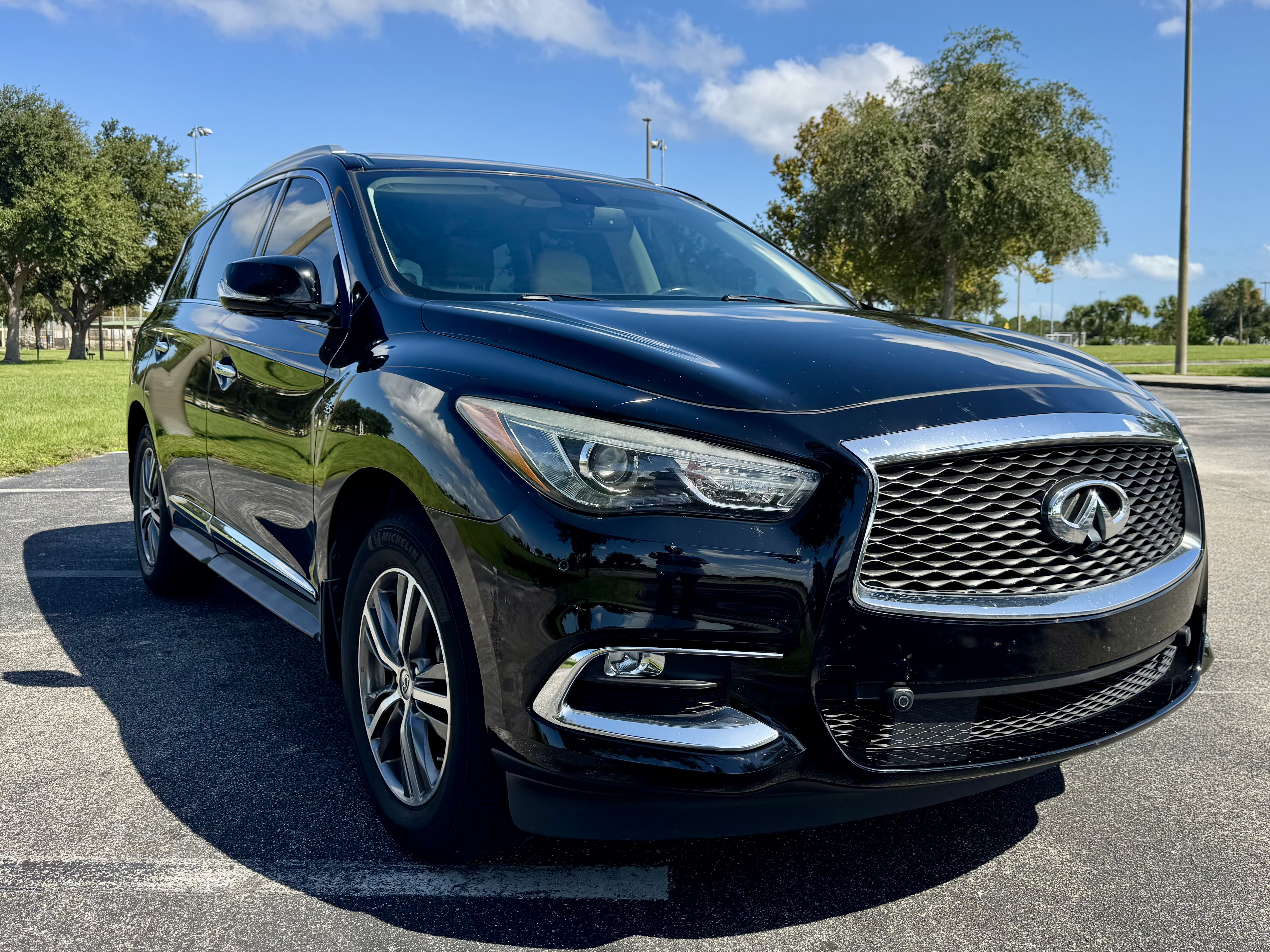 Used 2017 INFINITI QX60 FWD w/ Premium Plus Package image 6
