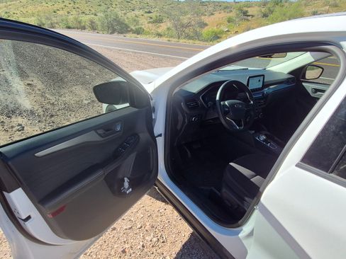 Used 2024 Ford Escape Active image 4