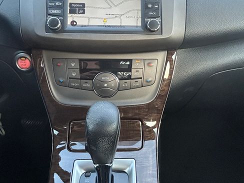 Used 2014 Nissan Sentra SL w/ Premium Package image 16