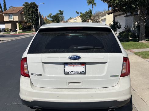 Used 2013 Ford Edge SE image 9