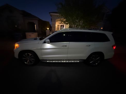 Used 2014 Mercedes-Benz GL 450 4MATIC image 31