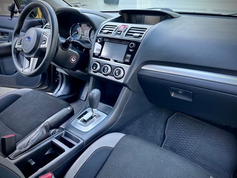 Used 2016 Subaru Crosstrek 2.0i Premium image 17