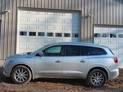 Used 2017 Buick Enclave Leather image 1