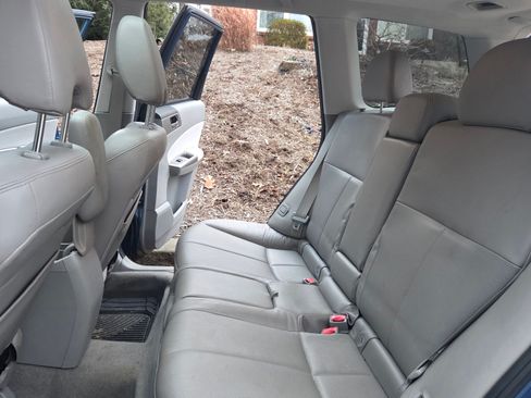 Used 2010 Subaru Forester 2.5X Limited image 9