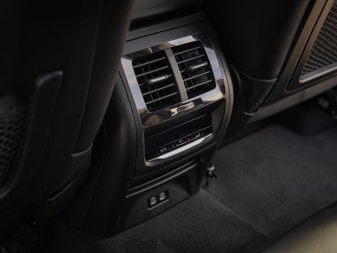 Used 2021 BMW X3 M40i w/ Executive Package image 18