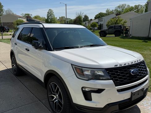 Used 2019 Ford Explorer Sport w/ Equipment Group 401A image 2