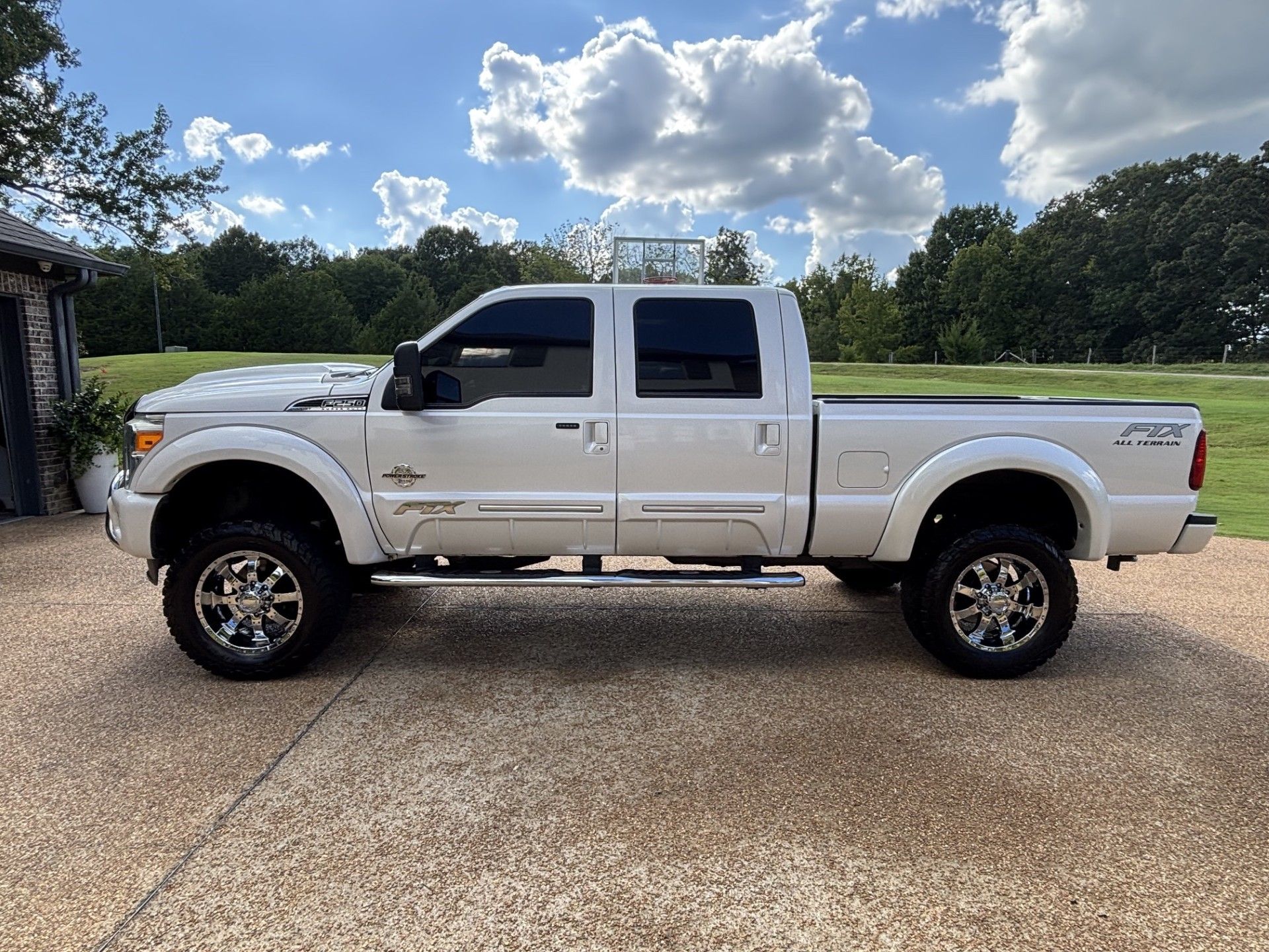 Used 2016 Ford F250 Lariat w/ Lariat Ultimate Package AWD/4WD image 1