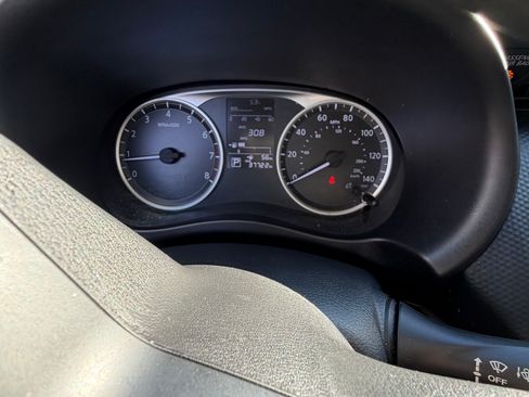 Used 2023 Nissan Kicks S image 13