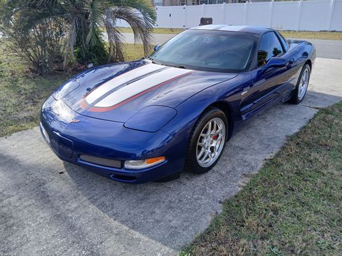 Used 2004 Chevrolet Corvette Z06 w/ Z06 Preferred Equipment Group image 1