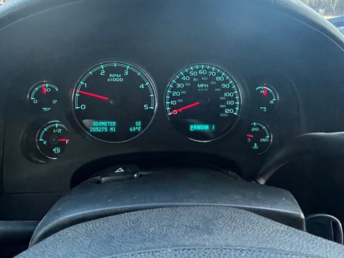 Used 2011 Chevrolet Silverado 2500 LTZ w/ LTZ Plus Package image 14