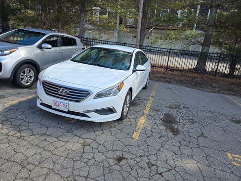 Used 2017 Hyundai Sonata ECO image 4