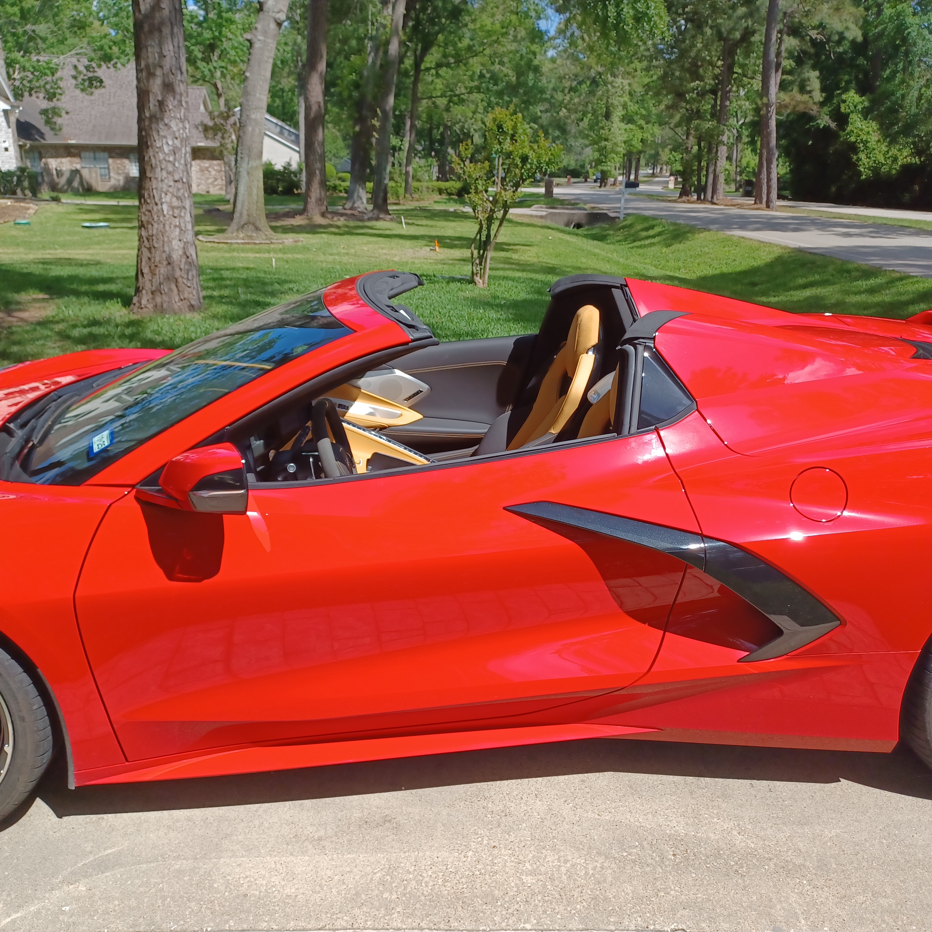 Used 2023 Chevrolet Corvette Stingray Premium Conv w/ Z51 Performance Package RWD image 2
