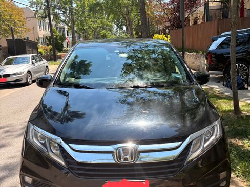 Used 2018 Honda Odyssey EX-L image 1